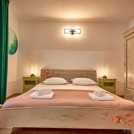 Family Treez Premium Apartments ポイアナ・ブラショフ エクステリア 写真