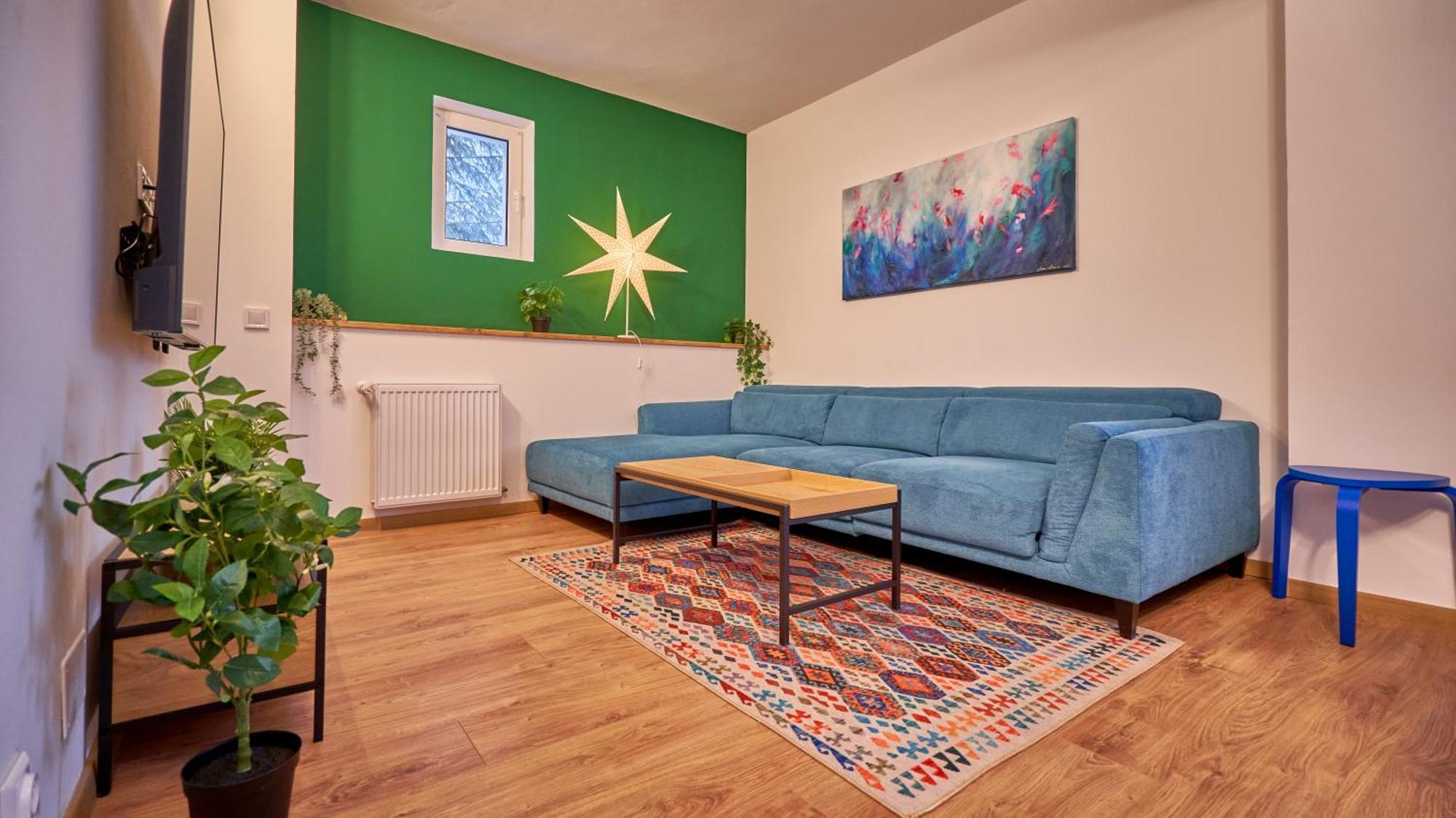 Family Treez Premium Apartments ポイアナ・ブラショフ エクステリア 写真