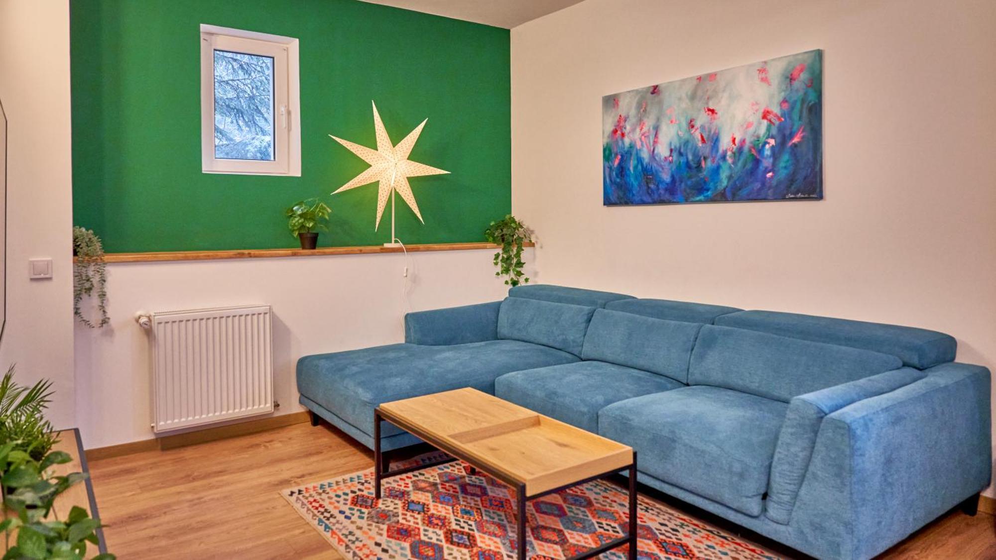 Family Treez Premium Apartments ポイアナ・ブラショフ エクステリア 写真