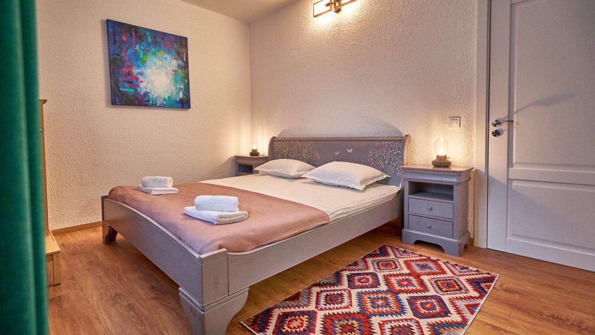Family Treez Premium Apartments ポイアナ・ブラショフ エクステリア 写真